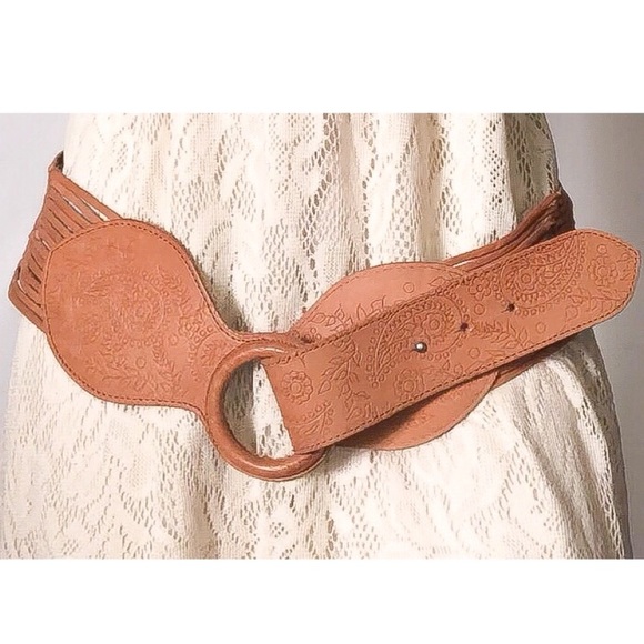 bebe Accessories - BEBE LEATHER BELT